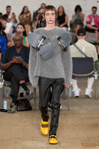 Look 5